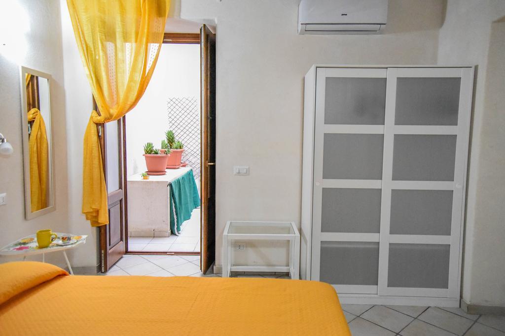 Venti Di Mare Apartment Липари Екстериор снимка